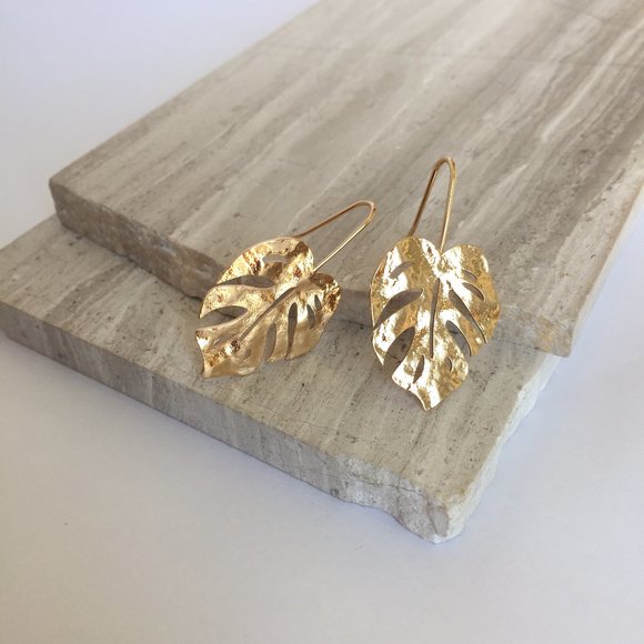 Anthropologie Jewelry - New ~ Anthropologie Monstera Leaf Earrings
